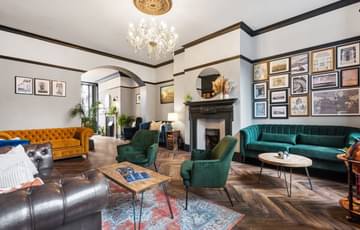 Lounge — The Drayton - 1 Bedford Row, Staines-upon-Thames