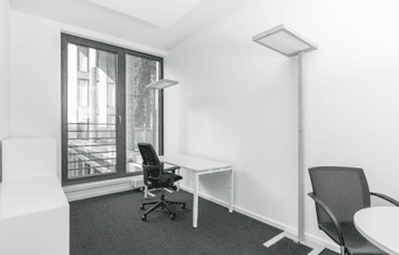 202 — Regus Namur, Avenue Prince de Liège, Namur