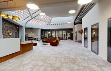 Hot Desk — Mitwit Nice Gare, Nice