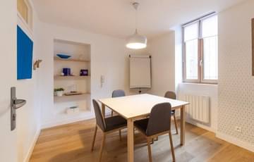 Bureau Bleu 1 à 2 personnes — Mix Coworking Tassin, Dardilly