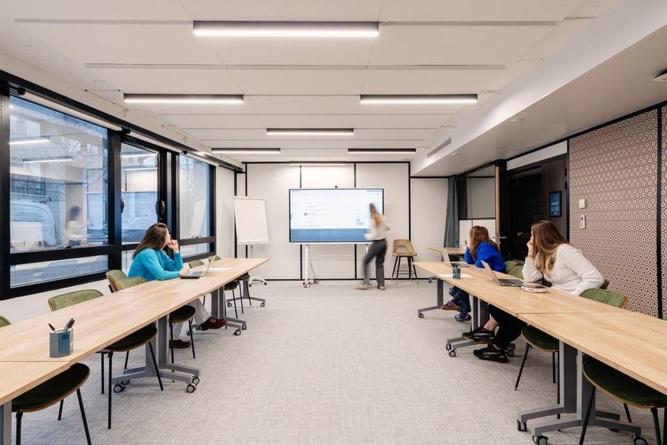 Salle de réunion Monet — Mitwit Paris 14 Porte d'Orléans, Montrouge