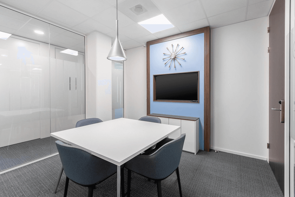 Regus NC, Greensboro - 301 N Elm, Meeting room MR-656, Greensboro, NC