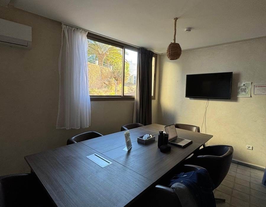 Mini salle de réunion — Manzili Workspace, Tamraght