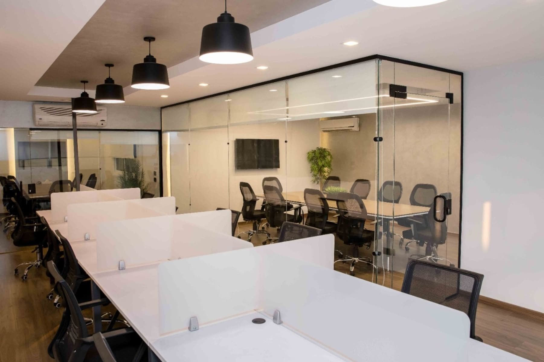 Open space dedicated desk — The B-HUB, Cairo