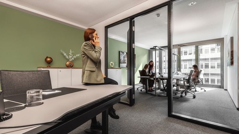 Private office for 4 persons — Contora Office Solutions - Stuttgart Kronprinzenpalais, Stuttgart