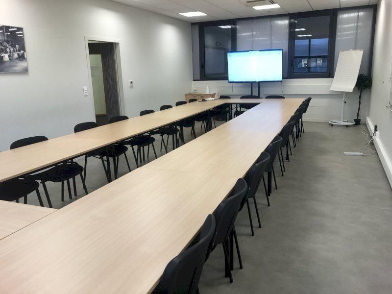 Salle SRM2 - 45m2 — Scribes e-Tic Spaces, Mâcon