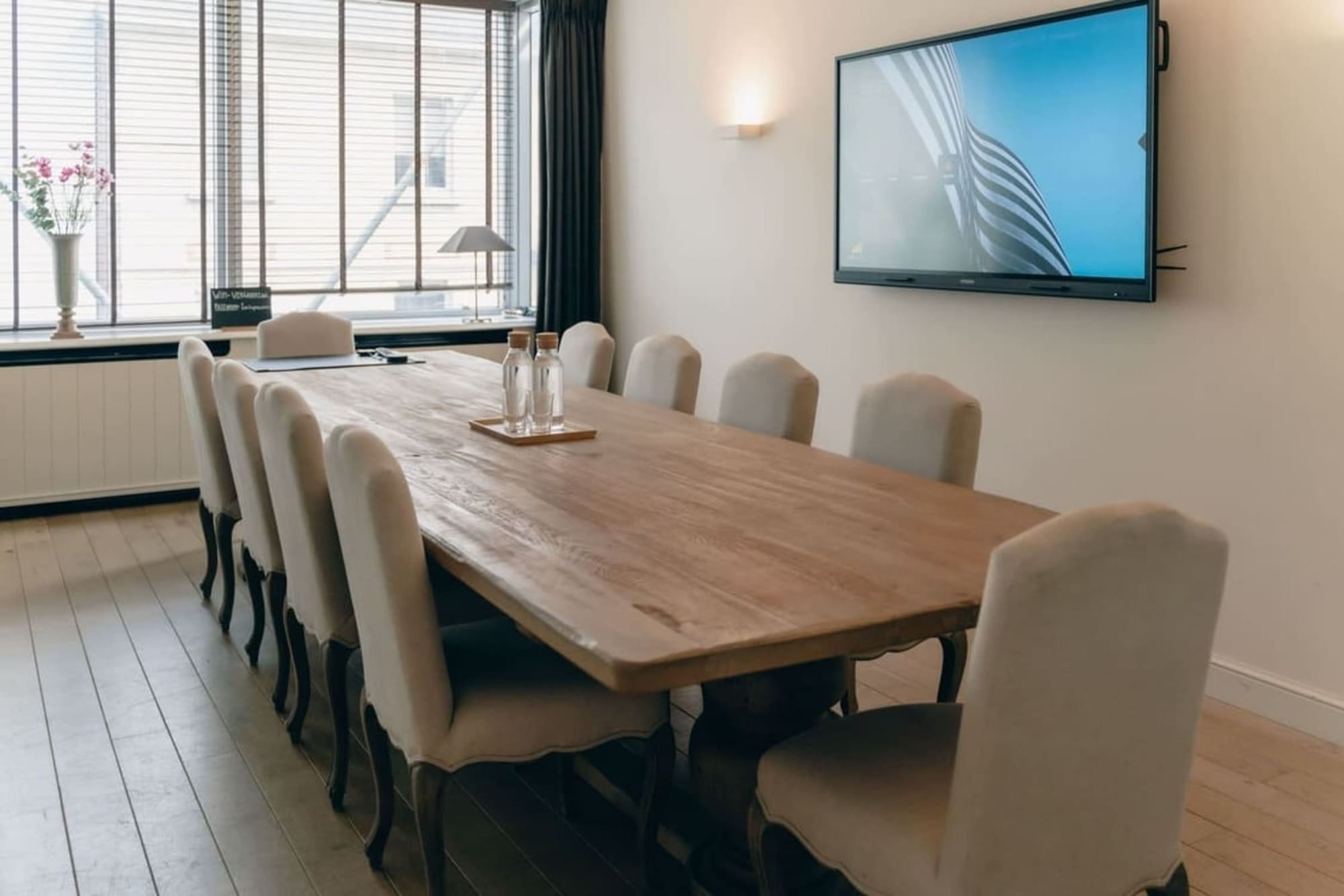 Vergaderzaal Master — Perez Coworking Hub Gent, Ghent