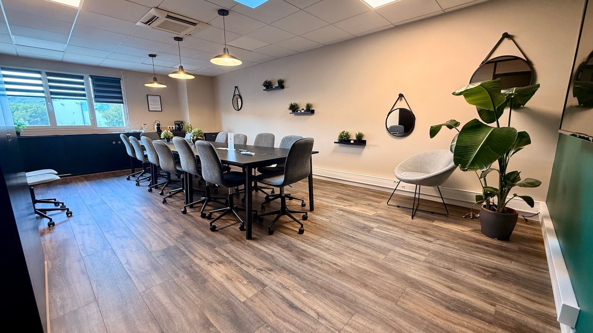 SALLE DE RÉUNION "GREEN" — Workmattes La Ciotat, Toulon