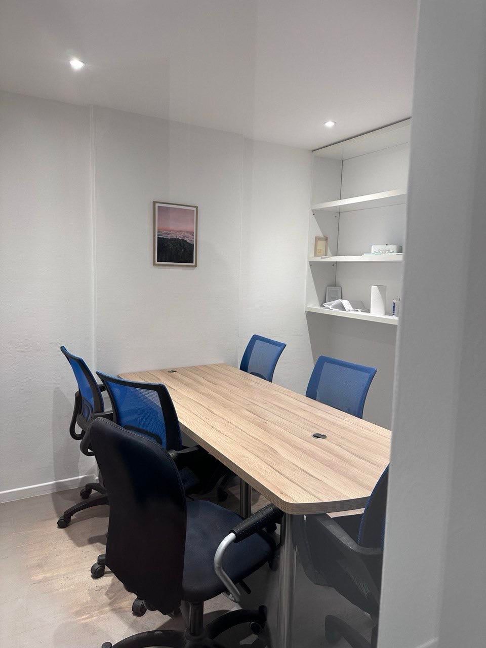 Bureau privatif 3 personnes — Spin & Strategy, Issy-les-Moulineaux