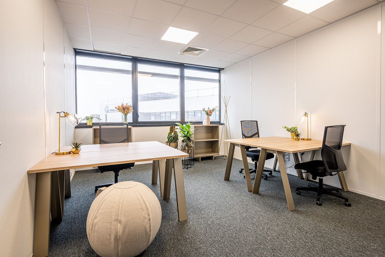 Bureau 4 - 4 postes (22m²) — B'CoWorker Strasbourg Schiltigheim, Strasbourg