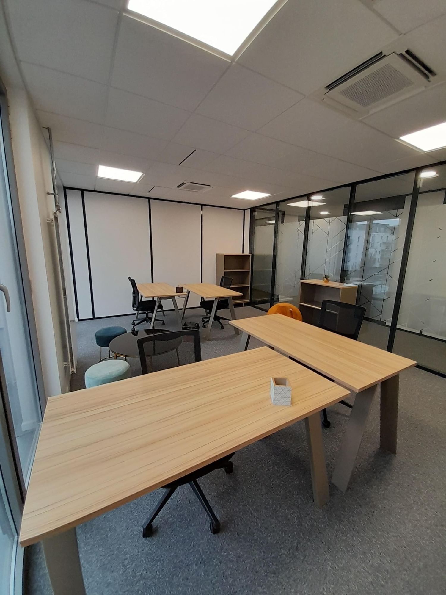 Bureau B13 / 6 postes  — B'CoWorker Nancy, Nancy