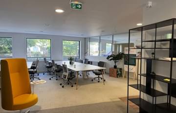 Open Space — Naama Place de Seine Levallois, Neuilly-sur-Seine