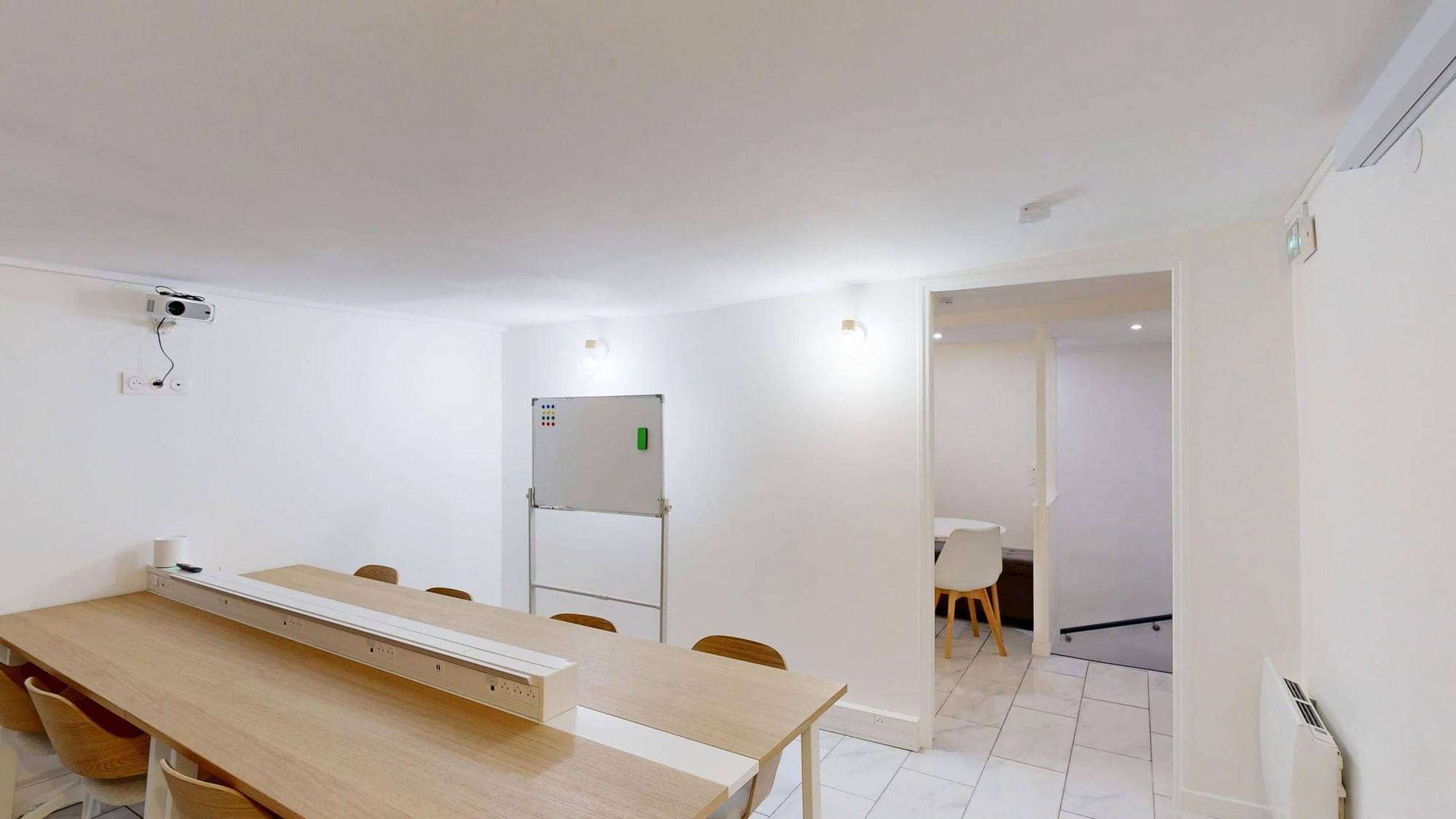 Salle de réunion — PradoDesk, Paris