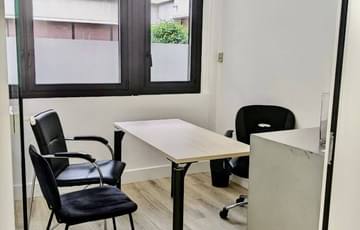 Bureau de passage — BurO'facil Toulon, Toulon