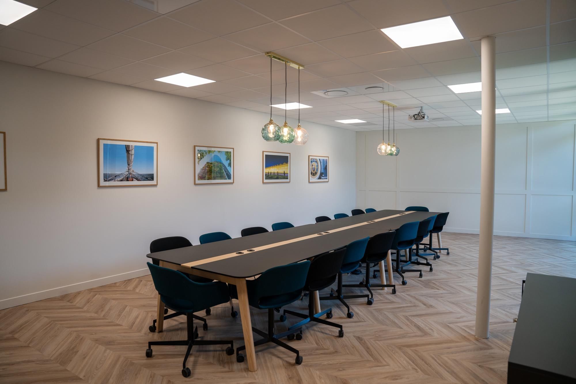 Salle 19 Personnes — Flex-O Sophia Antipolis, Cannes