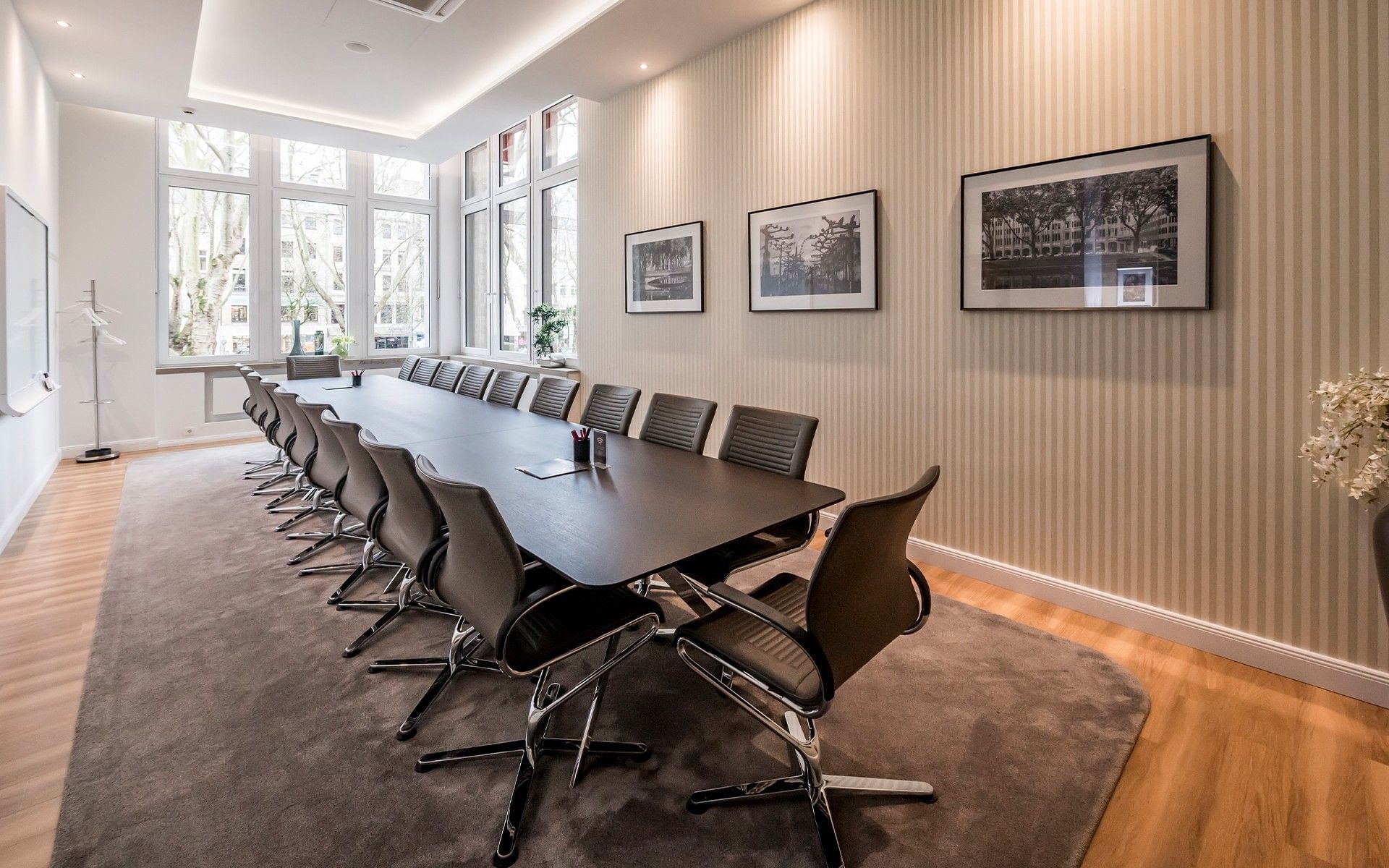 Besprechungsraum Kö — Satellite Office Düsseldorf - Königsallee, Oberhausen