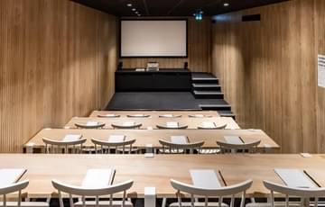 Salle Amphithéâtre — The Babel Community République, Marseille