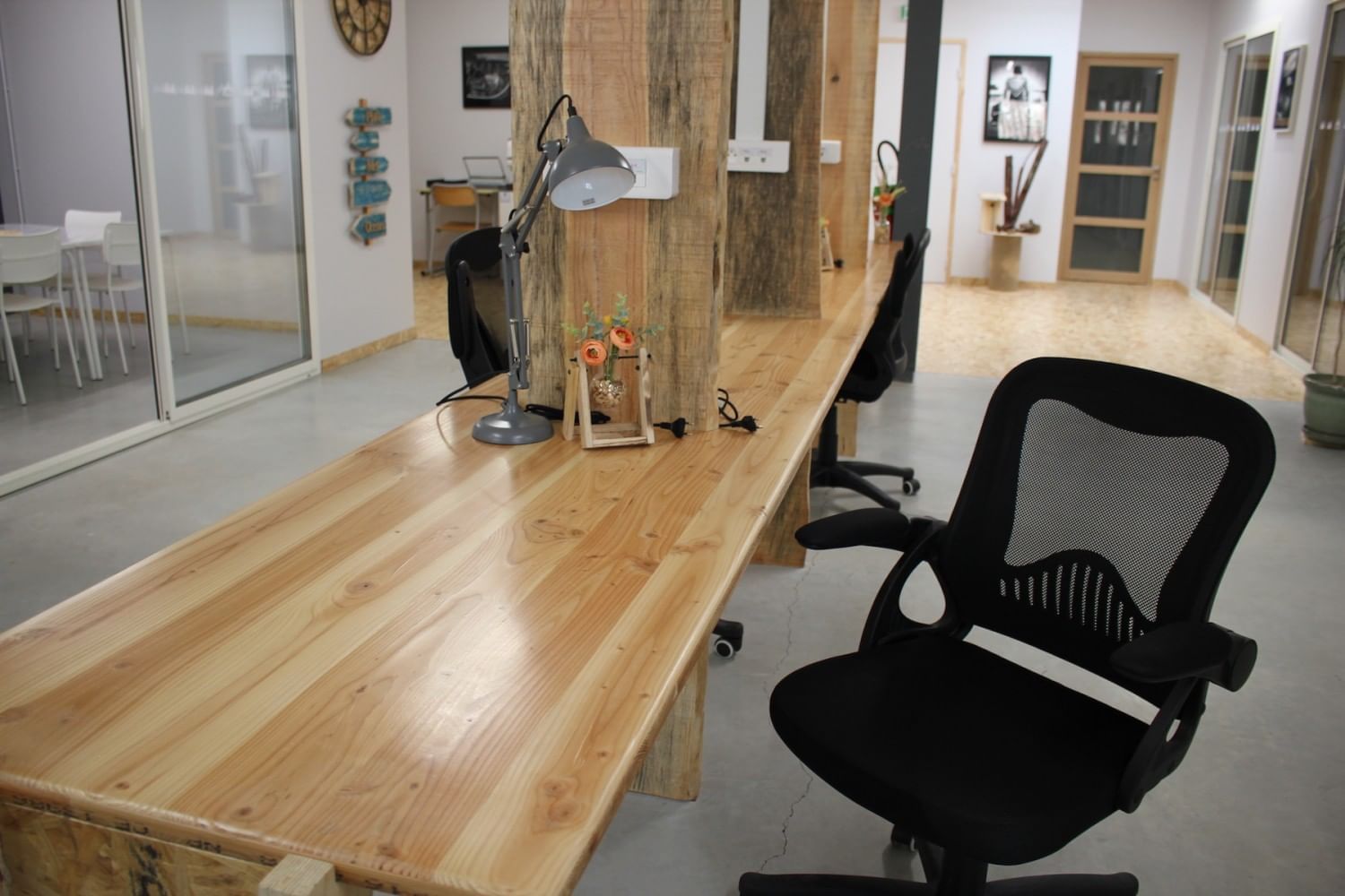 Poste en Open Space Nomade — La Cabane Coworking, Arcachon