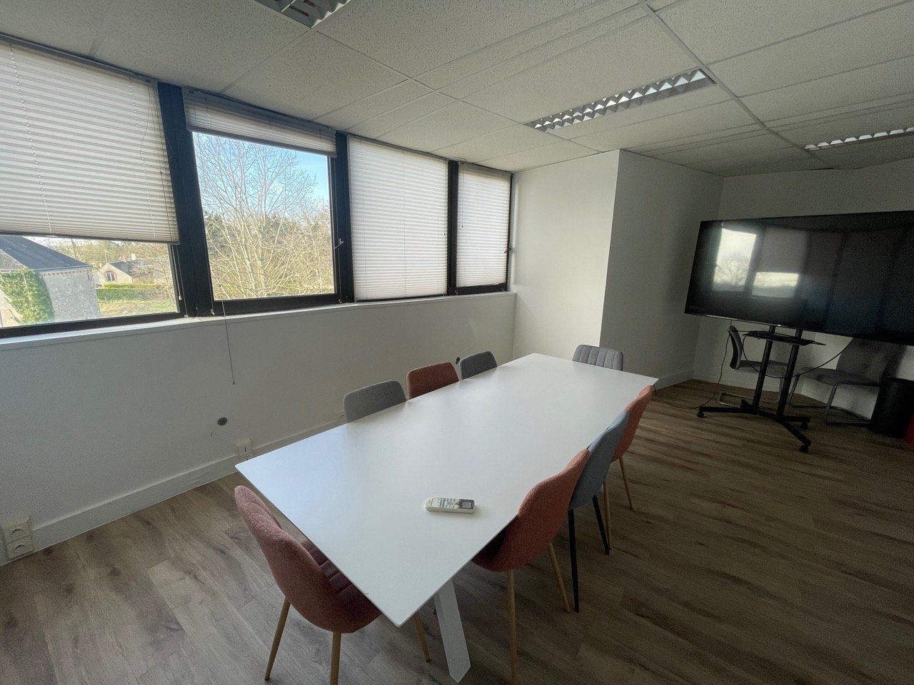 Salle de réunion 8 personnes — KW Infinity St Jean De Braye, Orléans