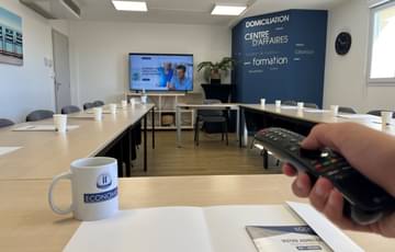 Salle de réunion 40m2 (SR1) — Centre d'affaires Economis, Avignon