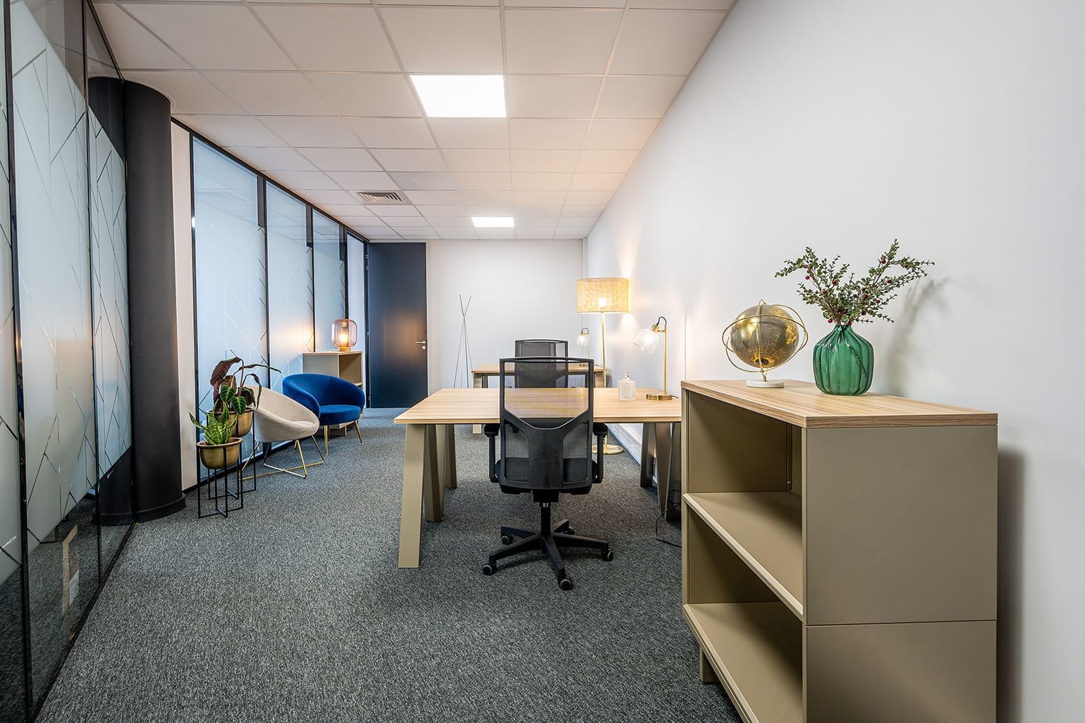 Bureau 46 et 46 bis pour 8 postes de 45m² — B'CoWorker Strasbourg Schiltigheim, Strasbourg