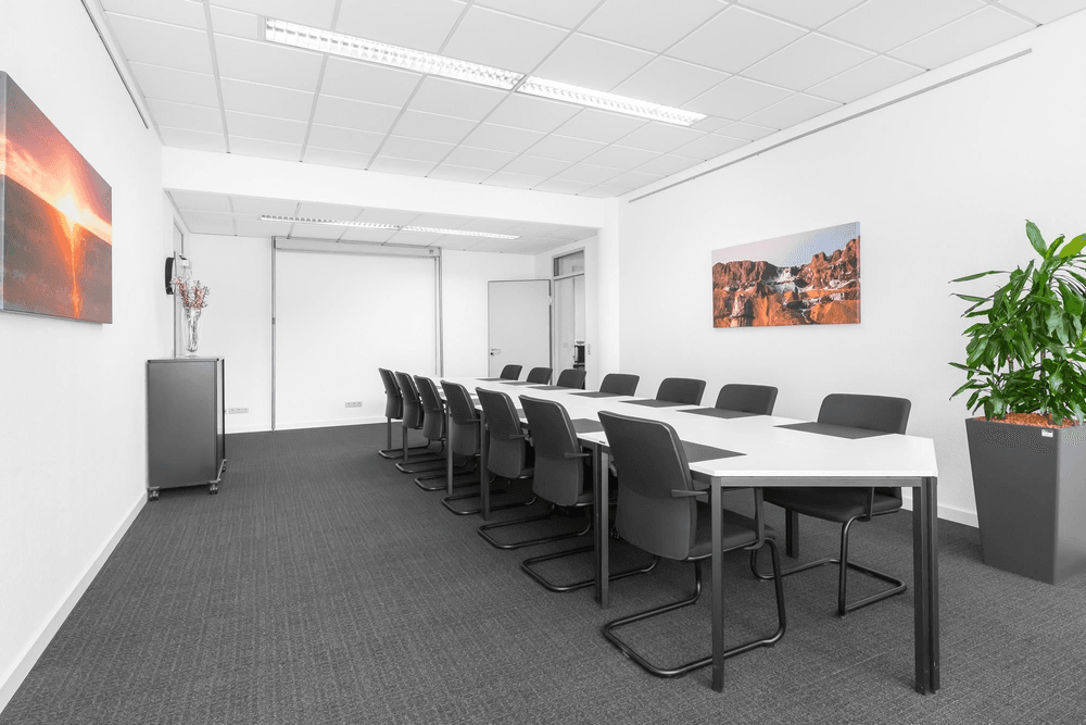 HQ CA, Costa Mesa - Newport Boulevard, Meeting room Large Conference Room, Costa Mesa, CA