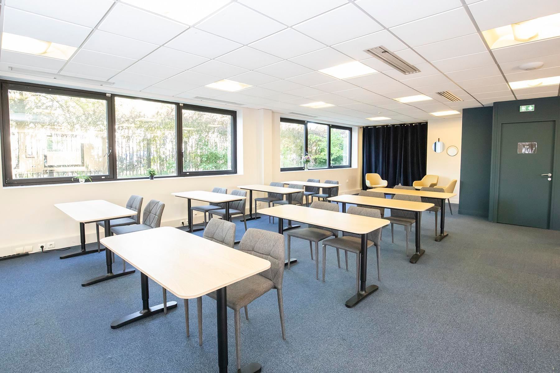 Salle Meeting Room — Work & Share Rueil, Nanterre