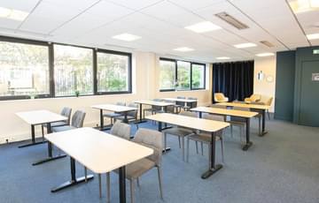 Salle Meeting Room — Work & Share Rueil, Nanterre