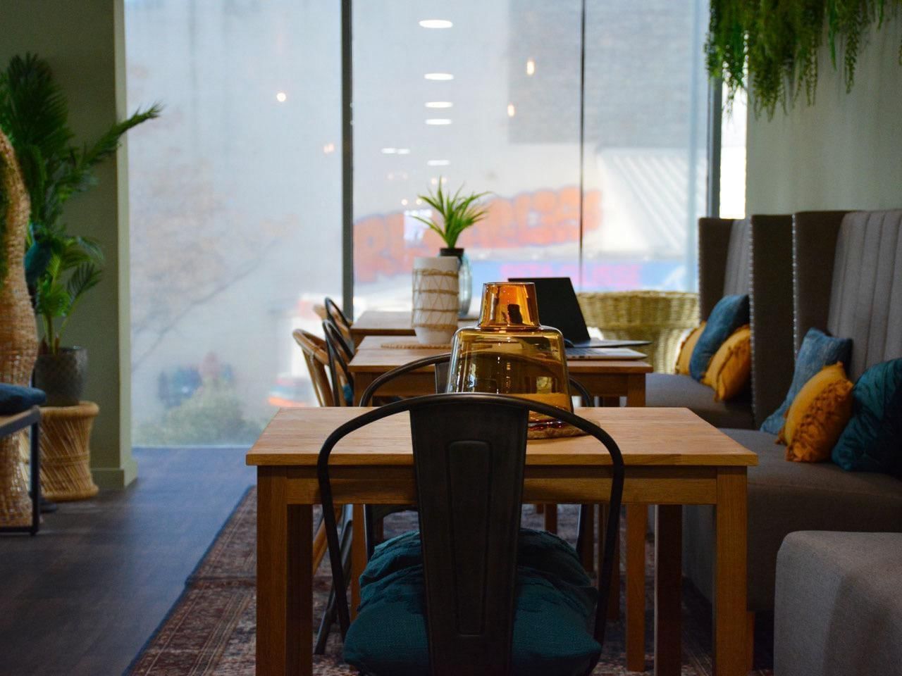 Accès coworking nomade — Bureaux & Co Le César Pierresvives, Sète