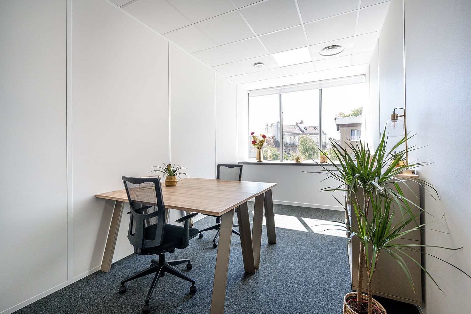 Bureau B01 pour 2 postes — B'CoWorker Saint-Priest, Chassieu