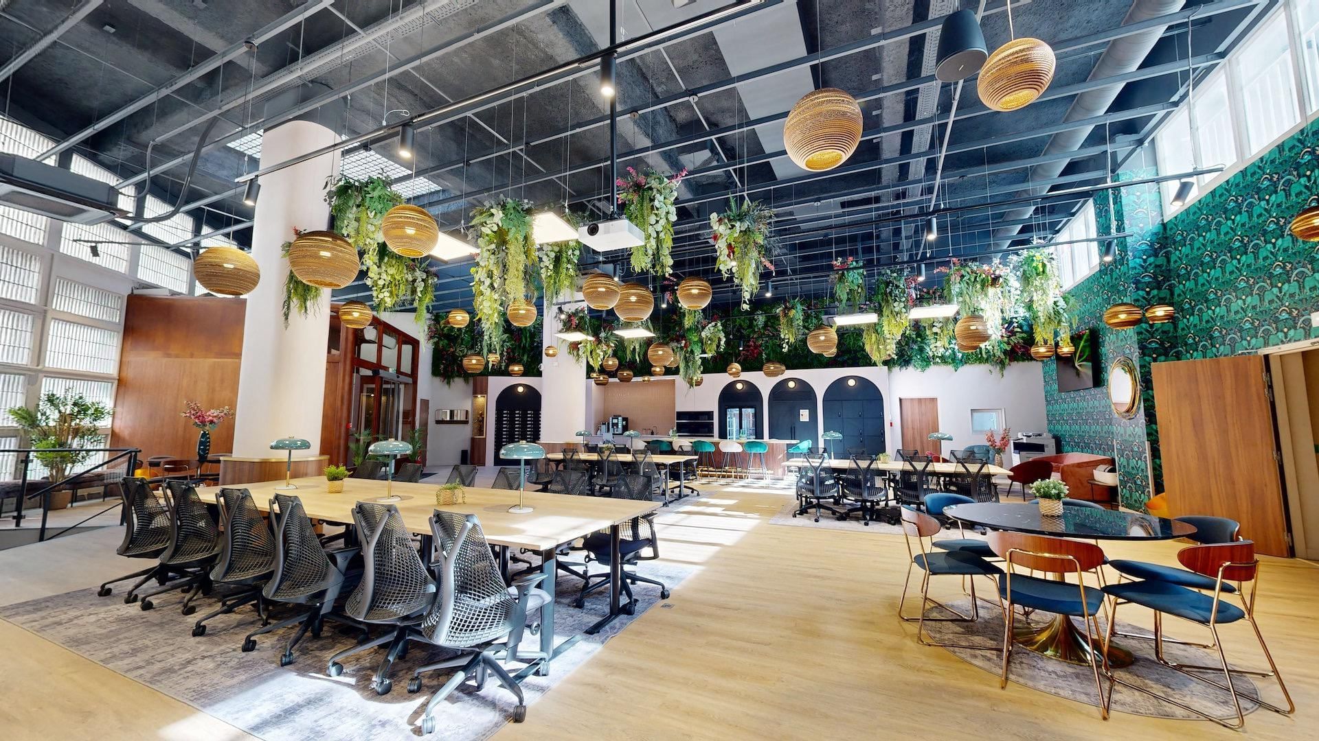 Hot Desk — Mitwit Marais République, Paris