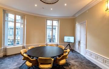 Salle de réunion 10 personnes — Héméra Agen, Agen
