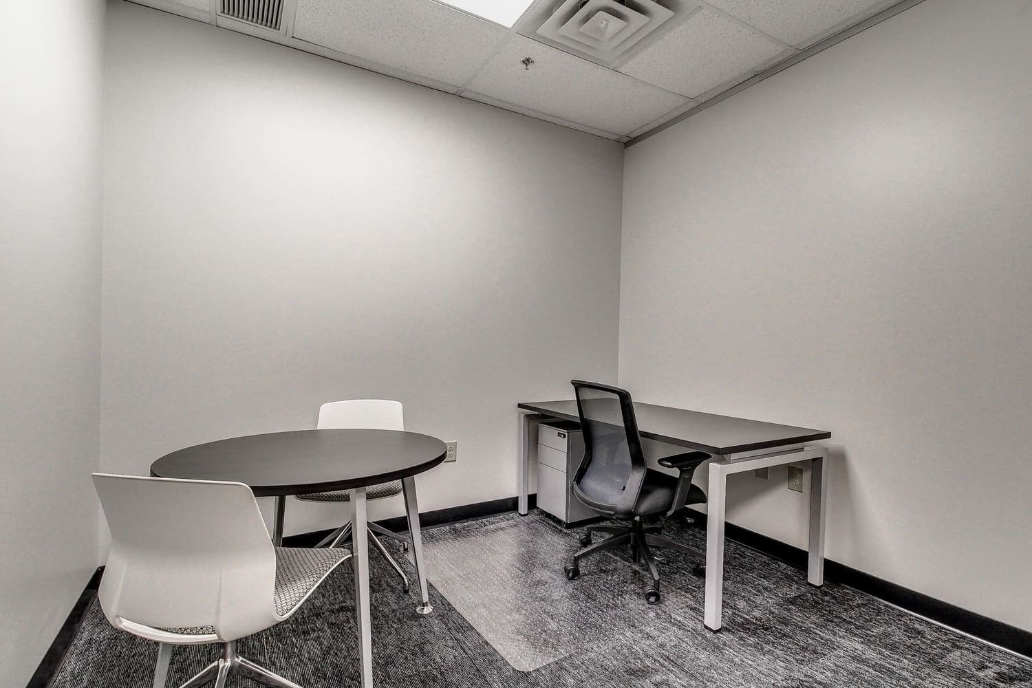 Meeting Room Day Office 1 — Essential Offices - OKC, Oklahoma City, OK