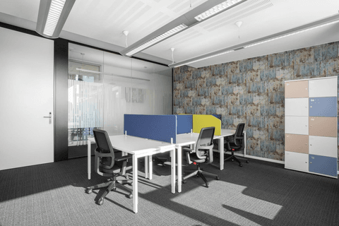 Coworking day pass — Regus TOKYO, Pacific Century Place, Tokyo