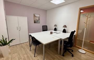 Grand bureau d'angle — Centre d'affaires Lorient Mer, Lorient