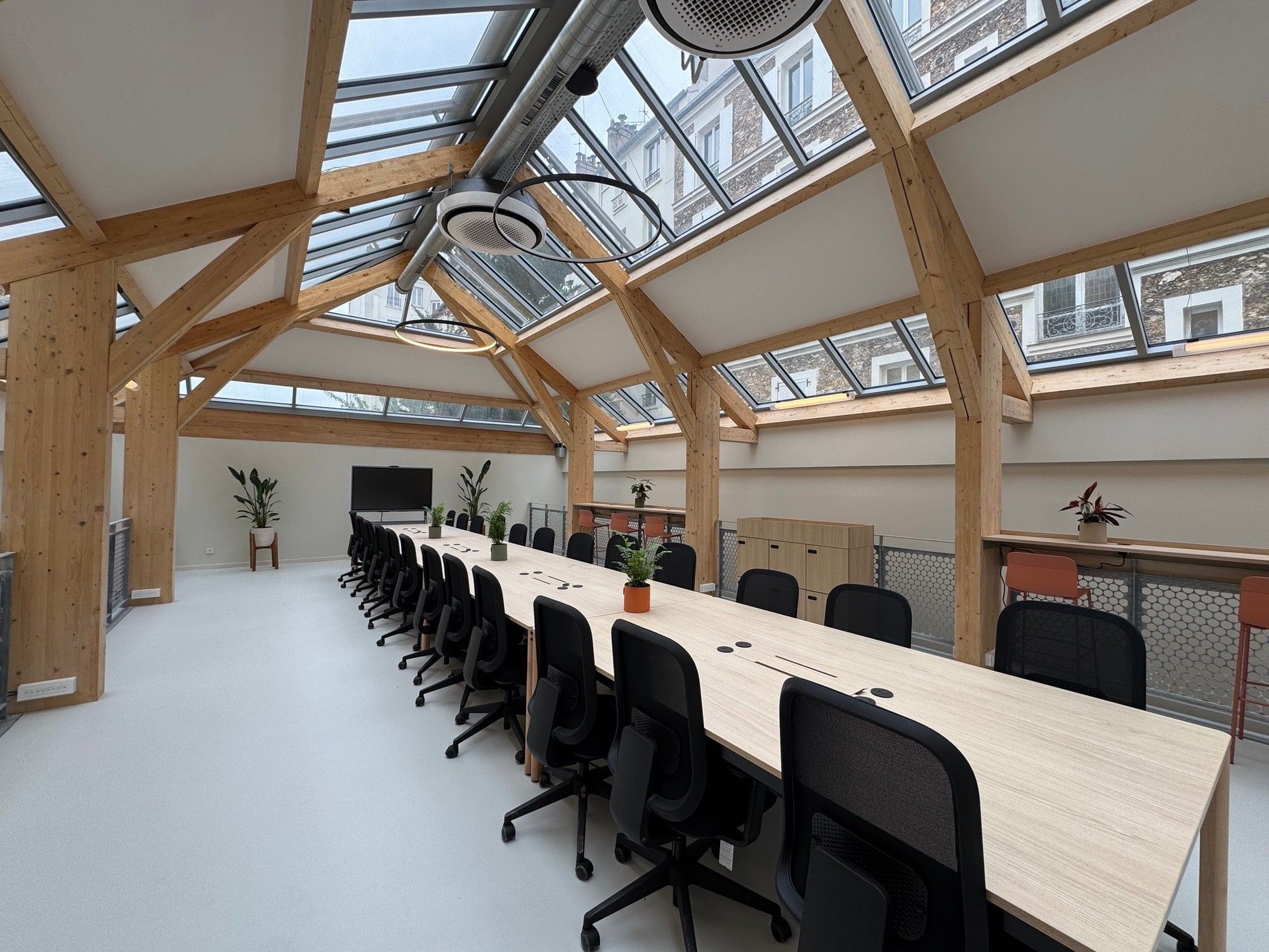 Salle Halle Verrière — Naama Le Studio, Montrouge