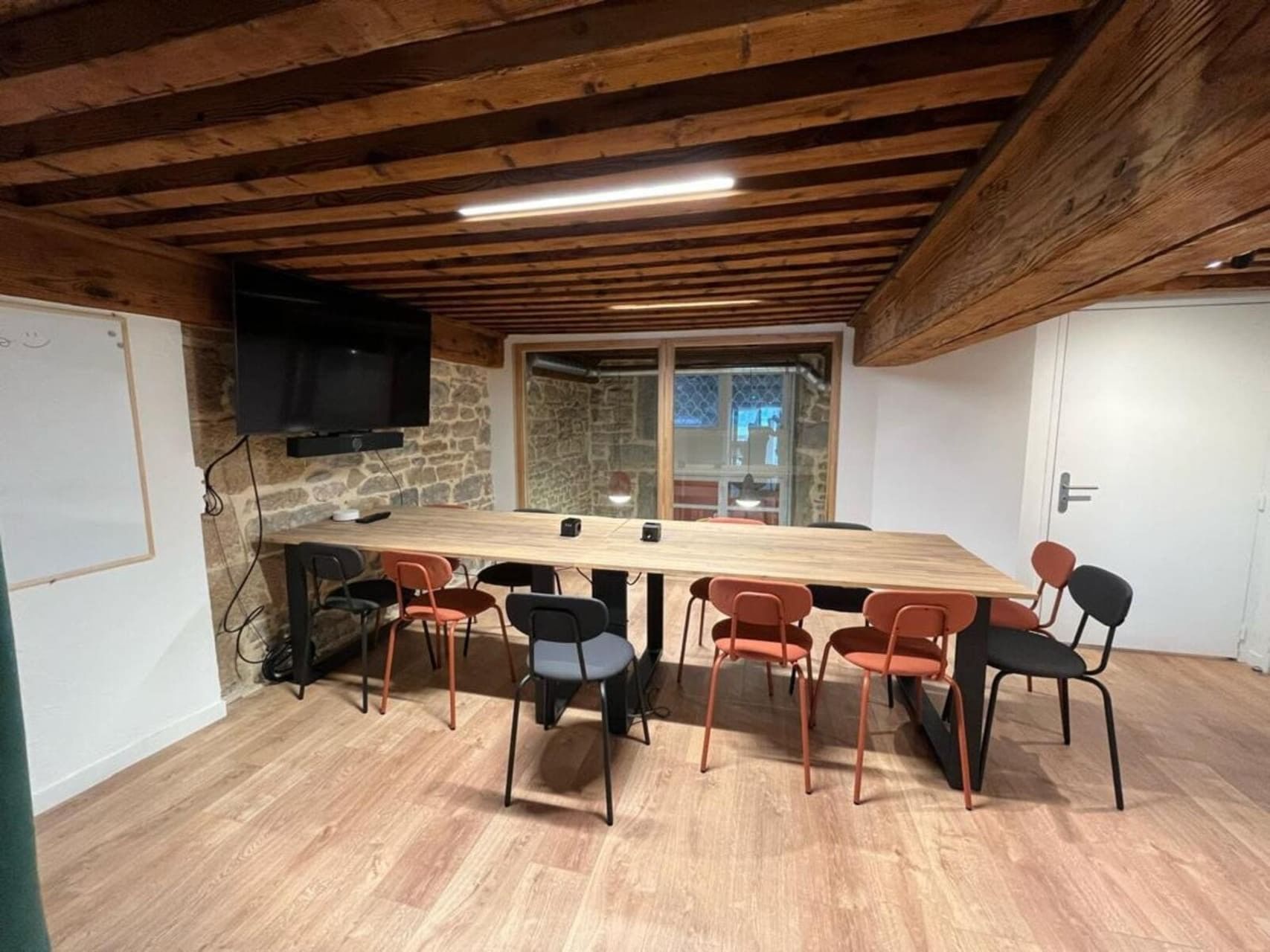 Salle de réunion Rammstein — Tshoko Office, Lyon