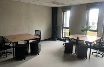 Bureau d'équipe (10 personnes) — Bureaux & Co Aix en Provence Crossroad, Aix-en-Provence