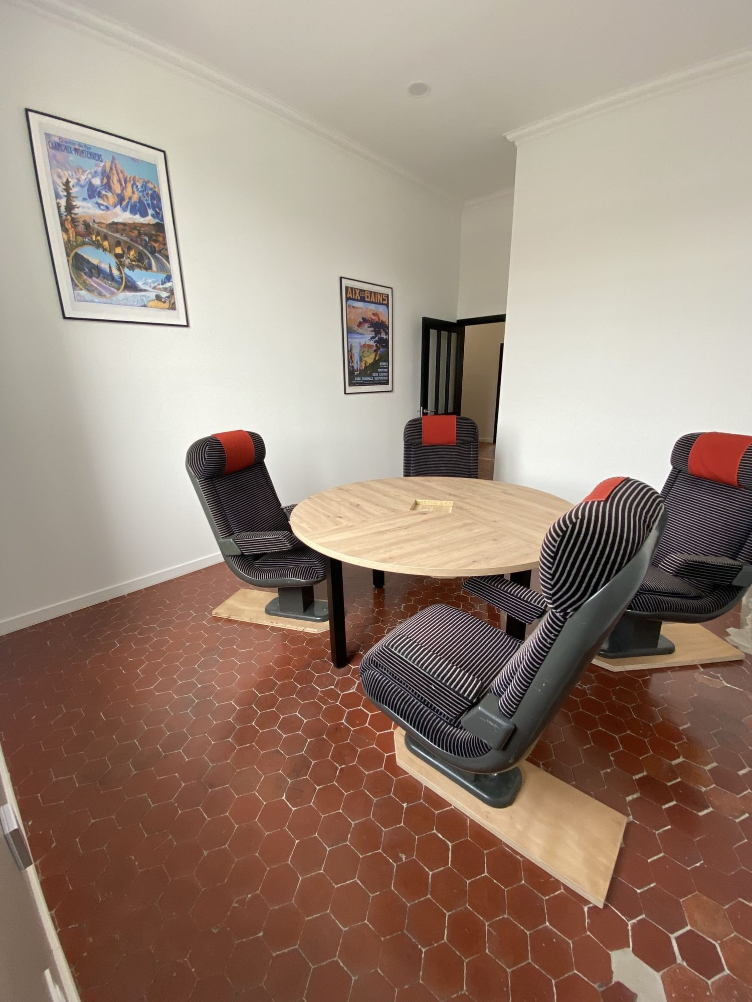 Bureau Savoie — La Gare Coworking Aix, Aix-en-Provence