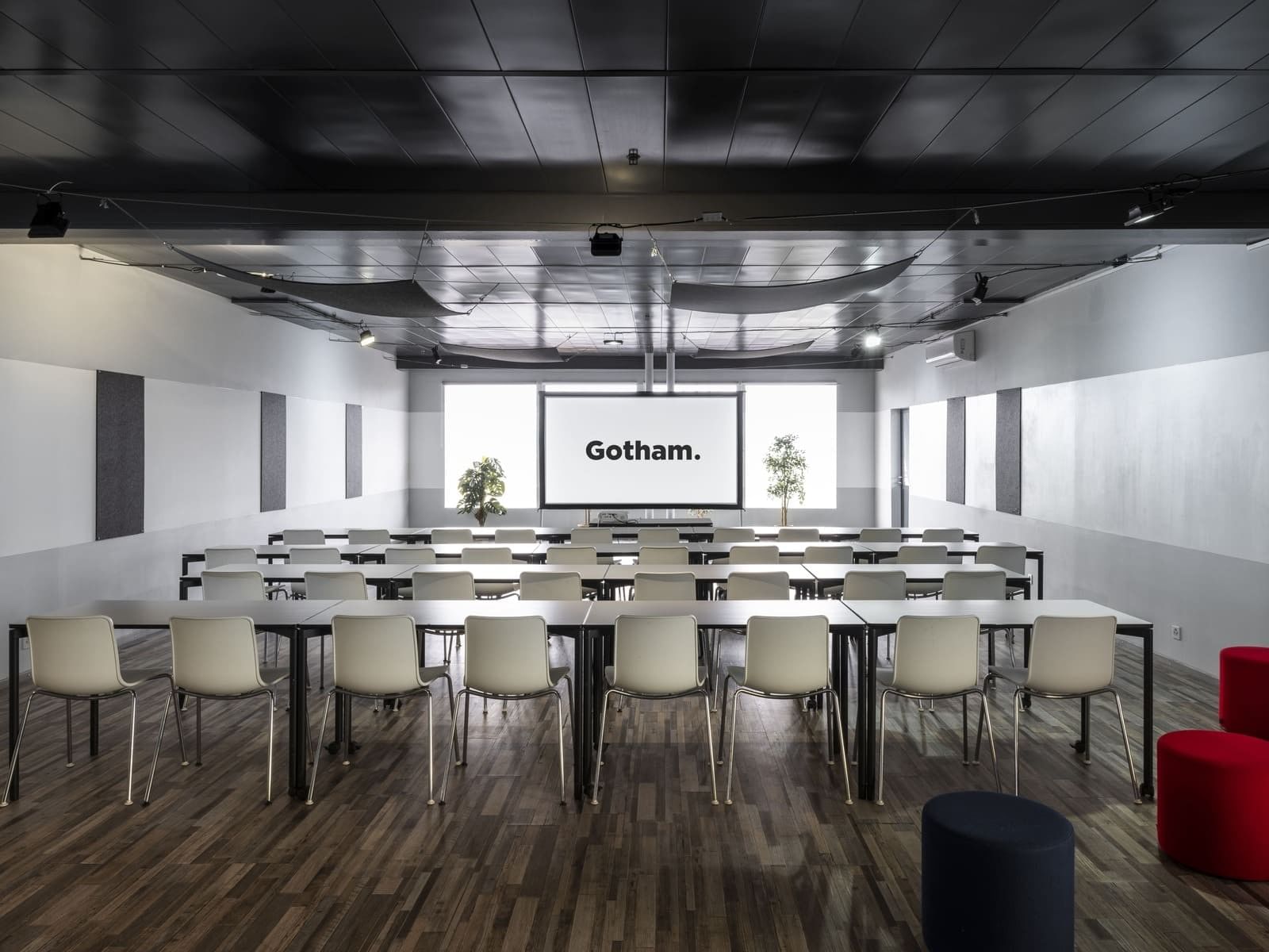 Salle de réunion Rasude — Gotham Lausanne Gare, Lausanne