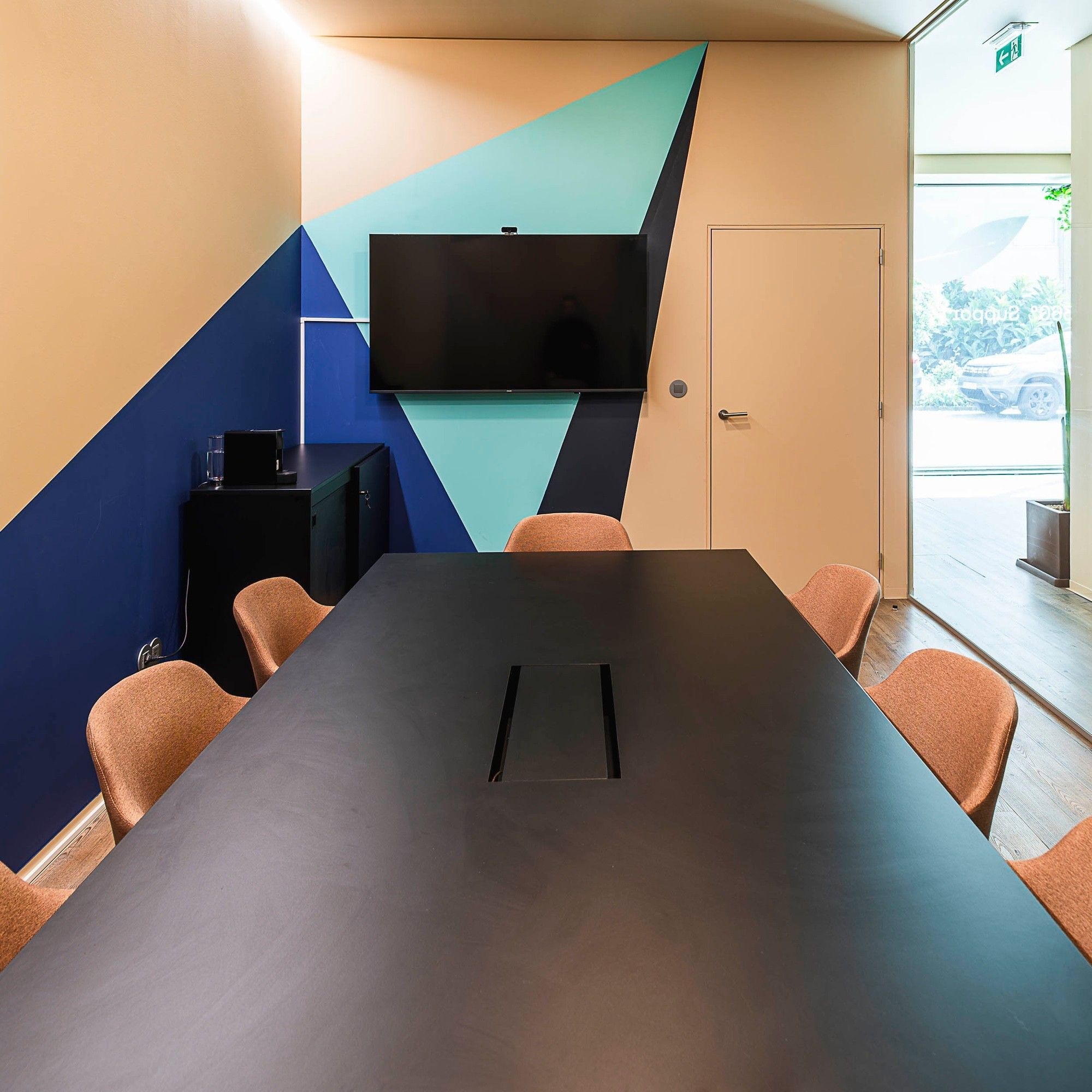 Sala de reuniões - 8 pessoas — Solvian Coworking, Matosinhos