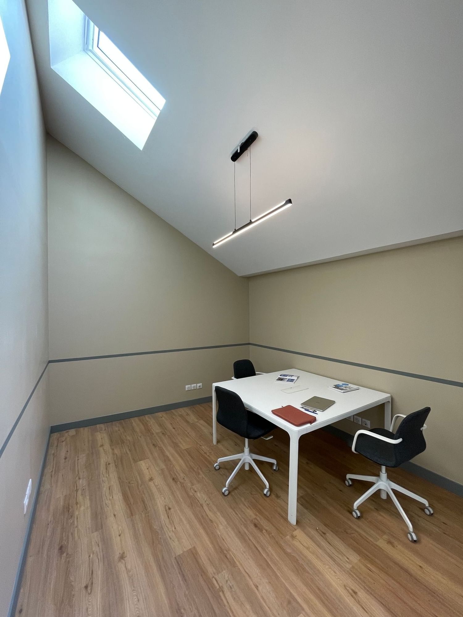 Le bureau 02 — Le Comptoir Général, Besançon
