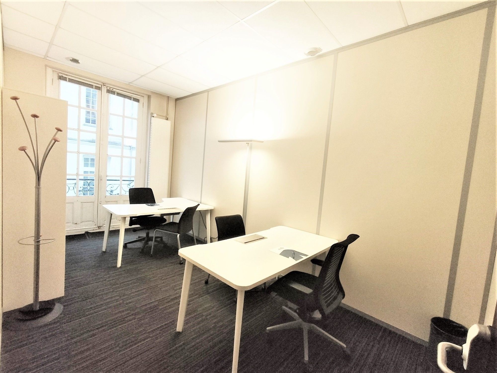 Bureau 2 personnes — Baya Nantes-Commerce, Nantes