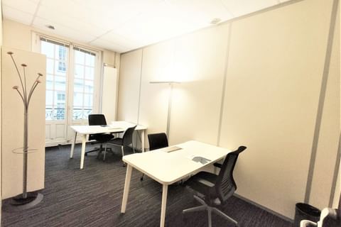 Bureau journée — Baya Nantes-Commerce, Nantes