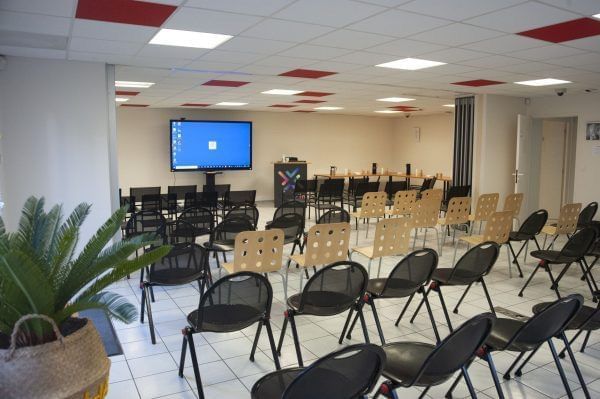 Grande salle de 41 à 80 pers. — Le Check In, Annecy