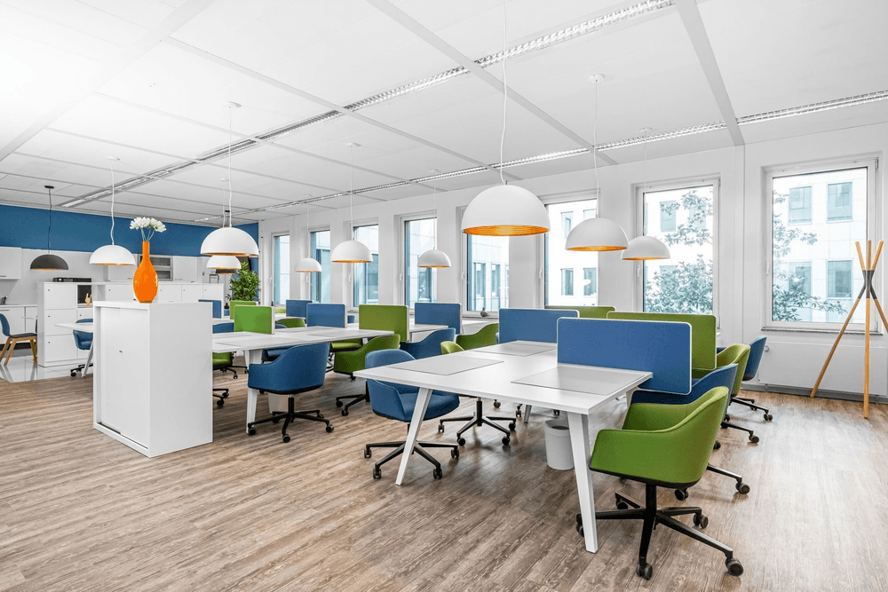 Regus Malaga, Plaza de Uncibay, Coworking desk, Málaga
