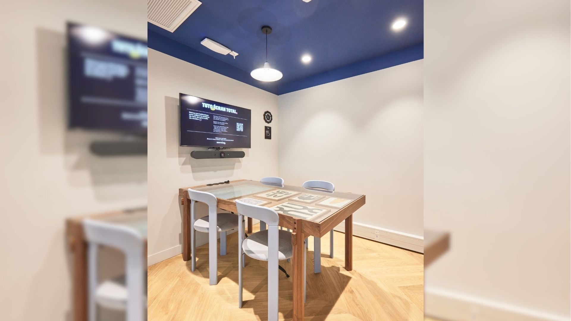 Salle Stari Most — Morning Pont de Neuilly, Neuilly-sur-Seine