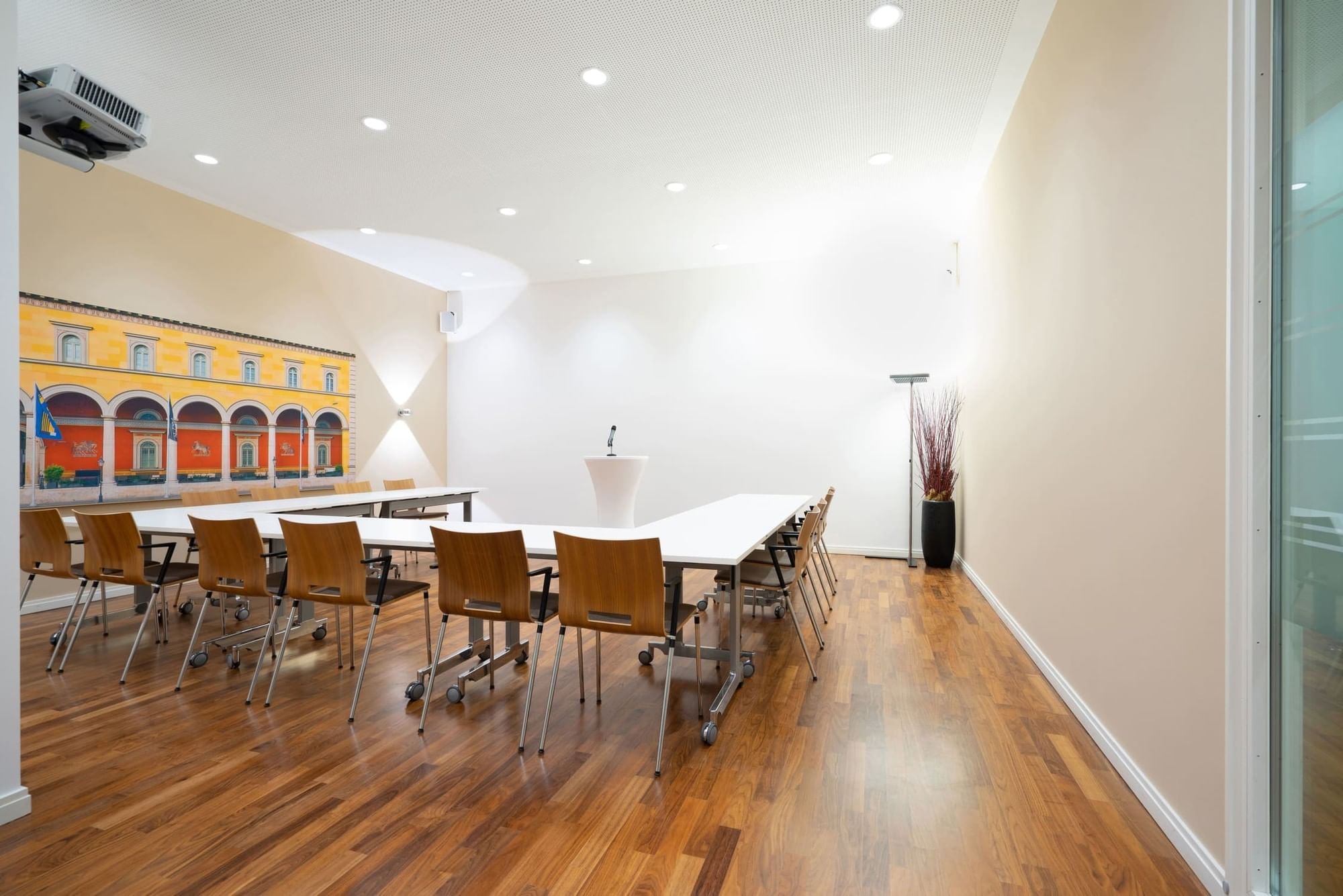 Meeting Room 2 — Contora Office Solutions - München Palais an der Oper, Munich