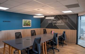 Salle 4 Personnes — Flex-O Nice Aéroport, Nice