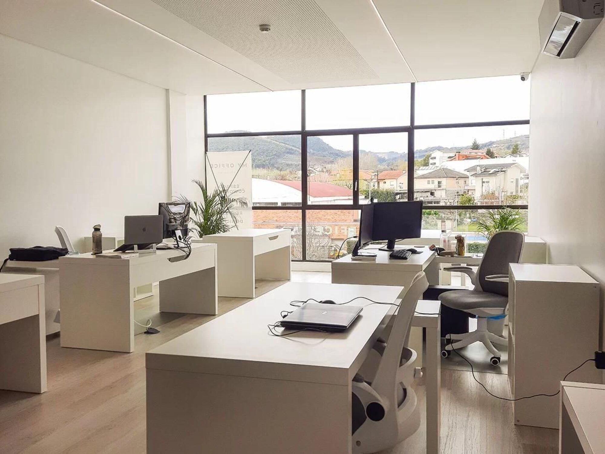 Open Space Nomad — My Office, Braga